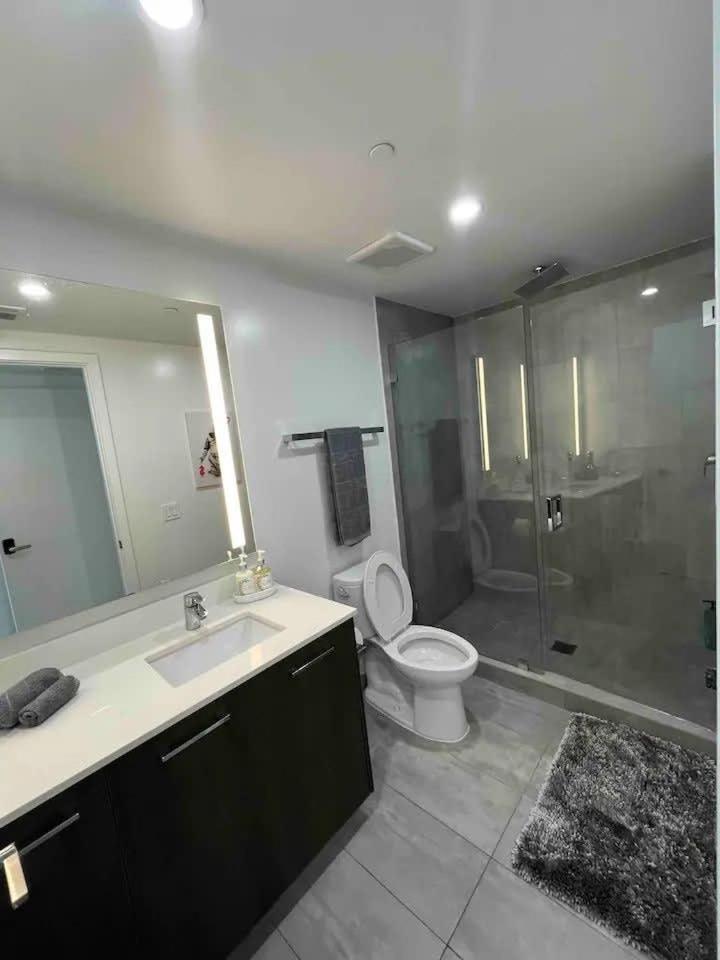 2Br, 2 Baths Lux Downtown Apt Heart Of Austin With Amazing Views, Pool, & Gym Eksteriør billede