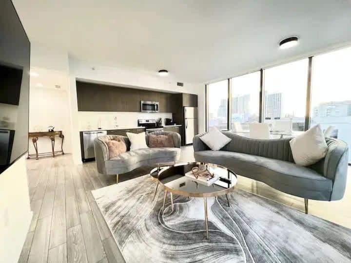 2Br, 2 Baths Lux Downtown Apt Heart Of Austin With Amazing Views, Pool, & Gym Eksteriør billede